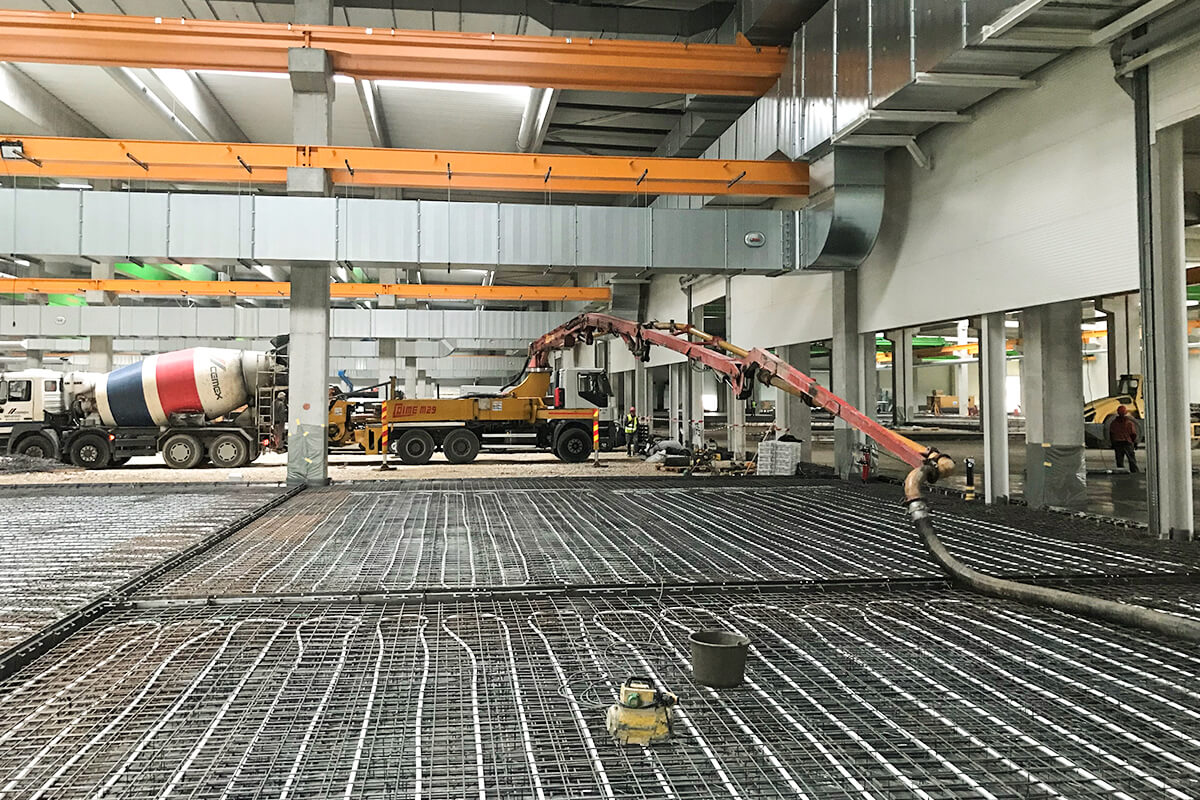 Betonlogisztika - csarnokbetonozás Litér