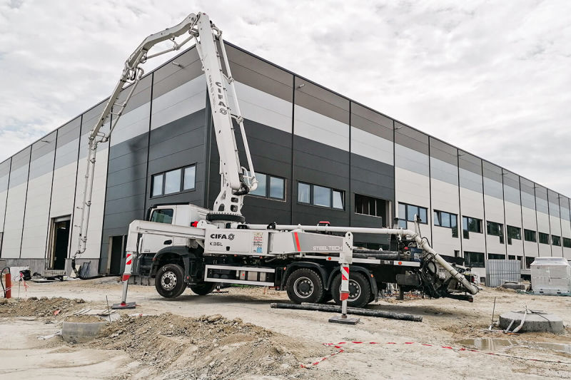 Betonlogisztika - csarnokbetonozás Szentkirályszabadja